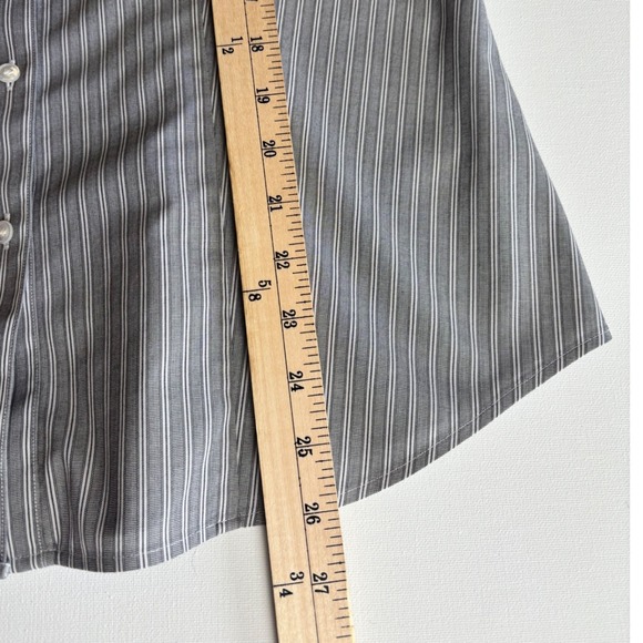 Talbots Wrinkle Resistant Striped Button Down Shirt Grey Womens 10 Career Siren - Picture 7 of 8